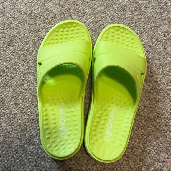 Ryka Ultimate Recovery Sandal - Picture 2 of 4